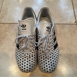 Great condition Adidas Gazelle W in black and white polka dot print.